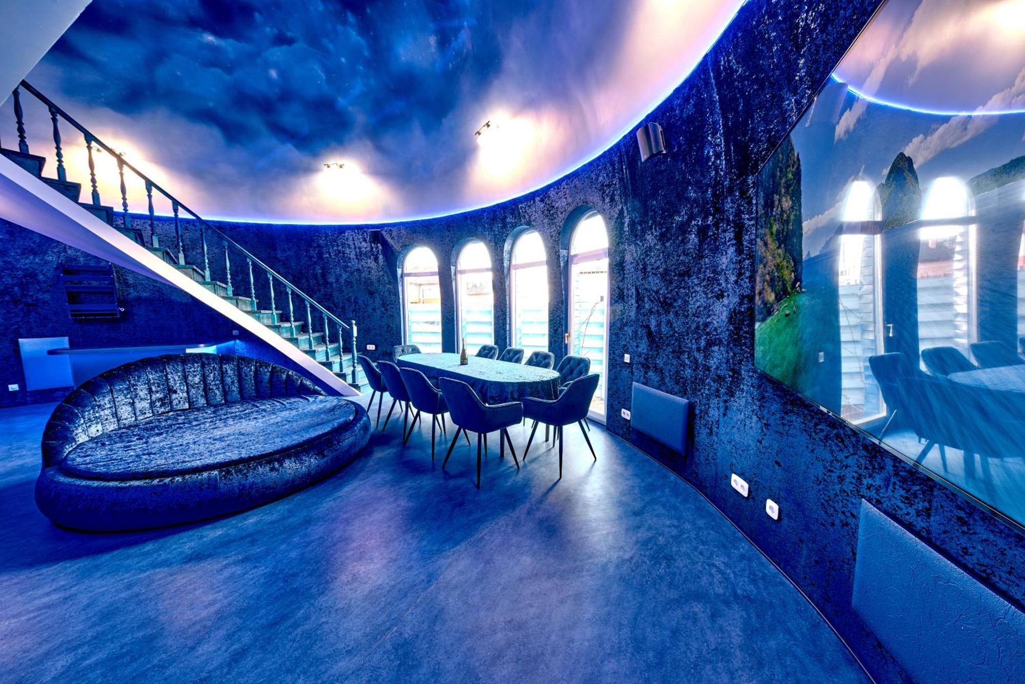 Domeparty: Exclusive Dome House for Events Guest House Petropavlovskaya Borshchagovka Exterior photo